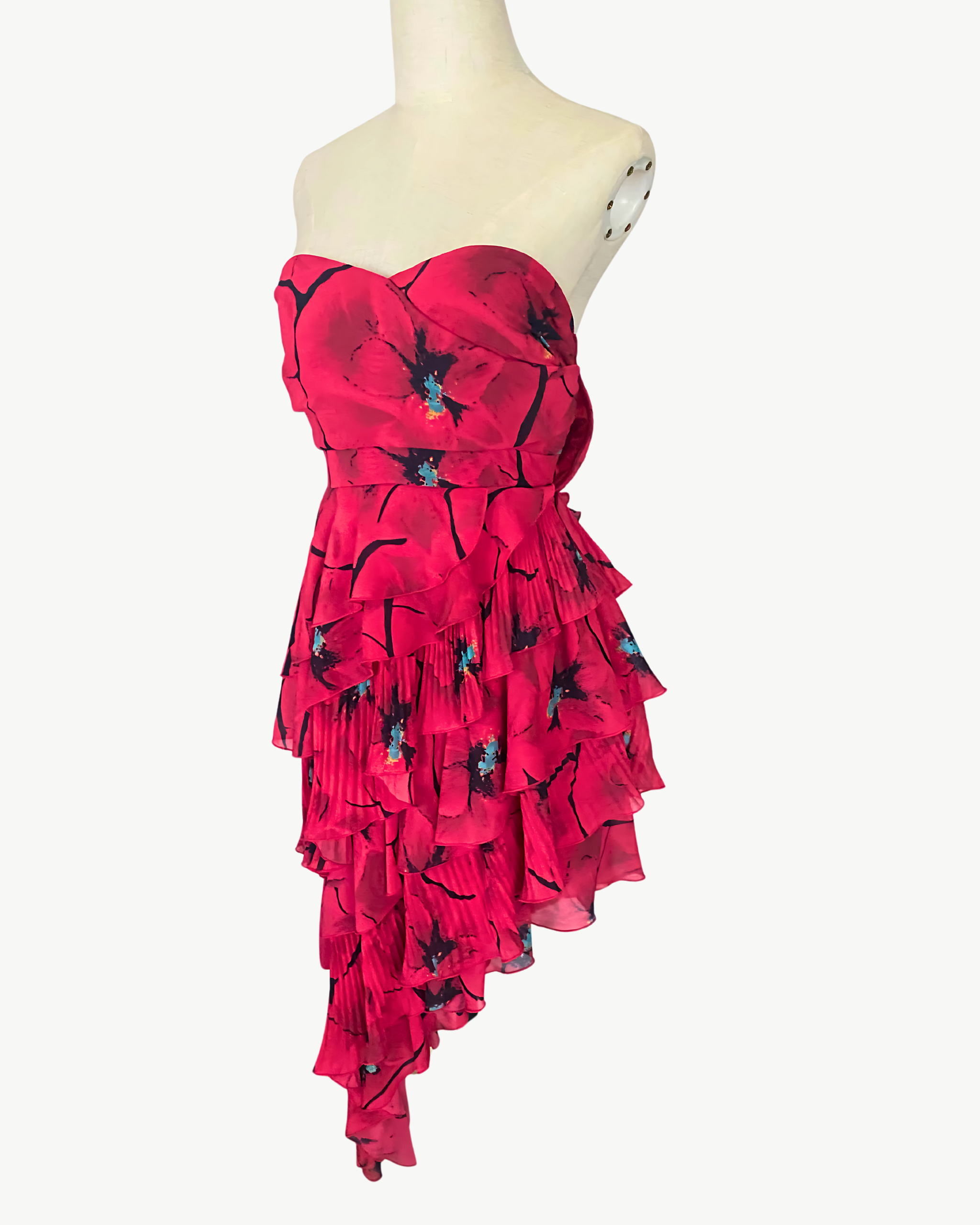 Small ∙ Red Strapless Ruffle Midi Dress | Free UAE Delivery Above 150AED・Shop Preloved items at NOOVO