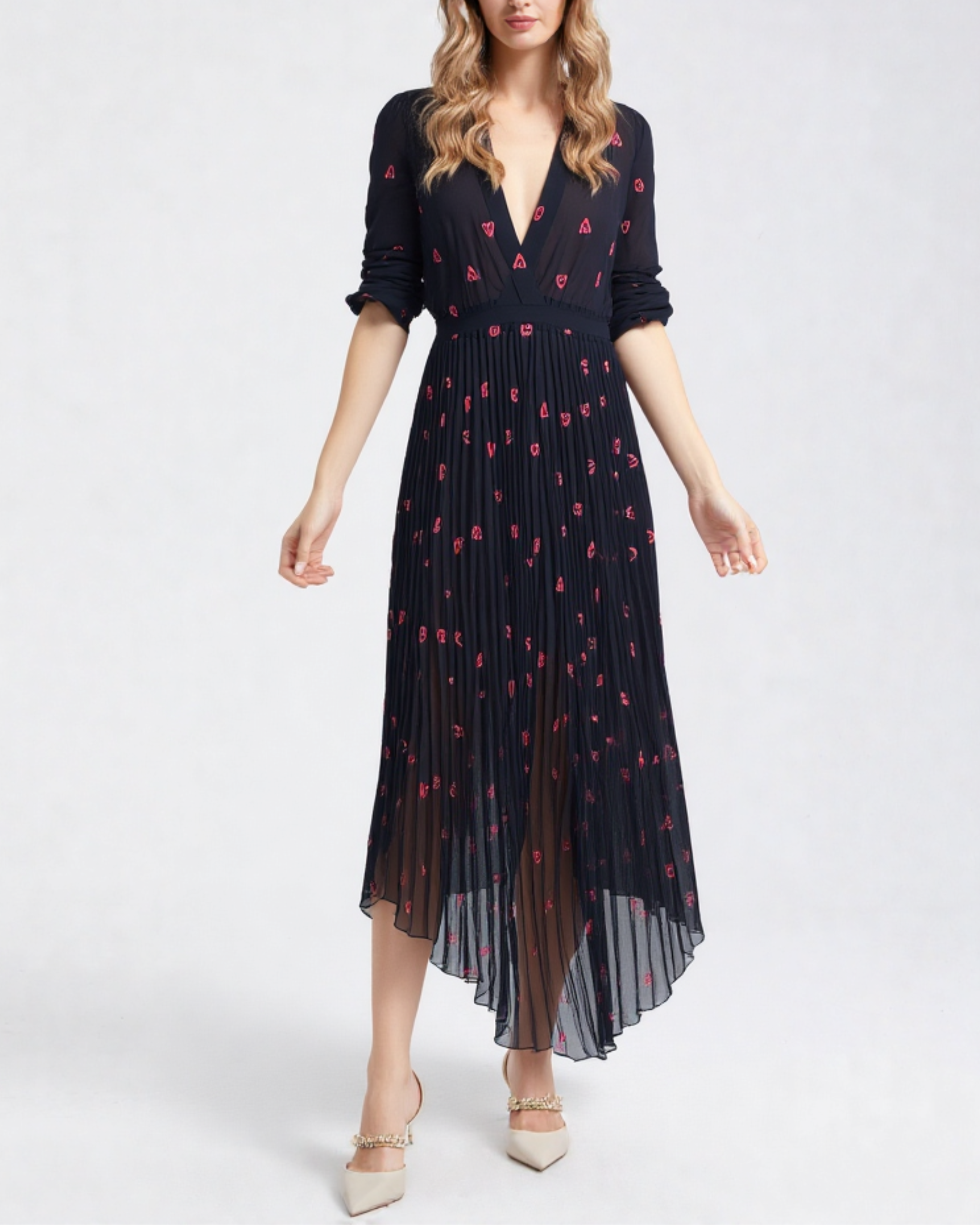 MAJE・Short Sleeves Black Dress With Heart Design